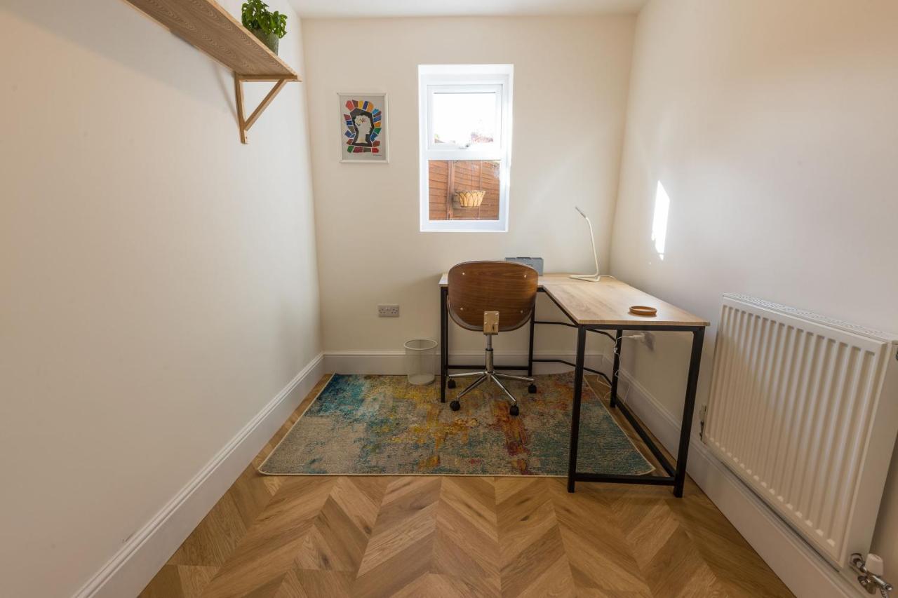 Amazing New 3 Double Bed House In Staple Hill! Appartement Bristol Buitenkant foto