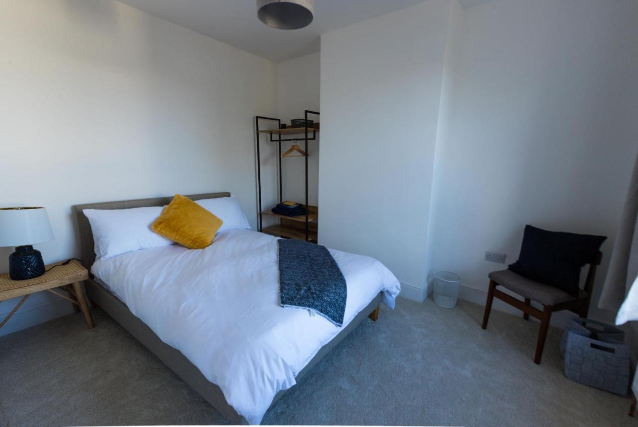 Amazing New 3 Double Bed House In Staple Hill! Appartement Bristol Buitenkant foto