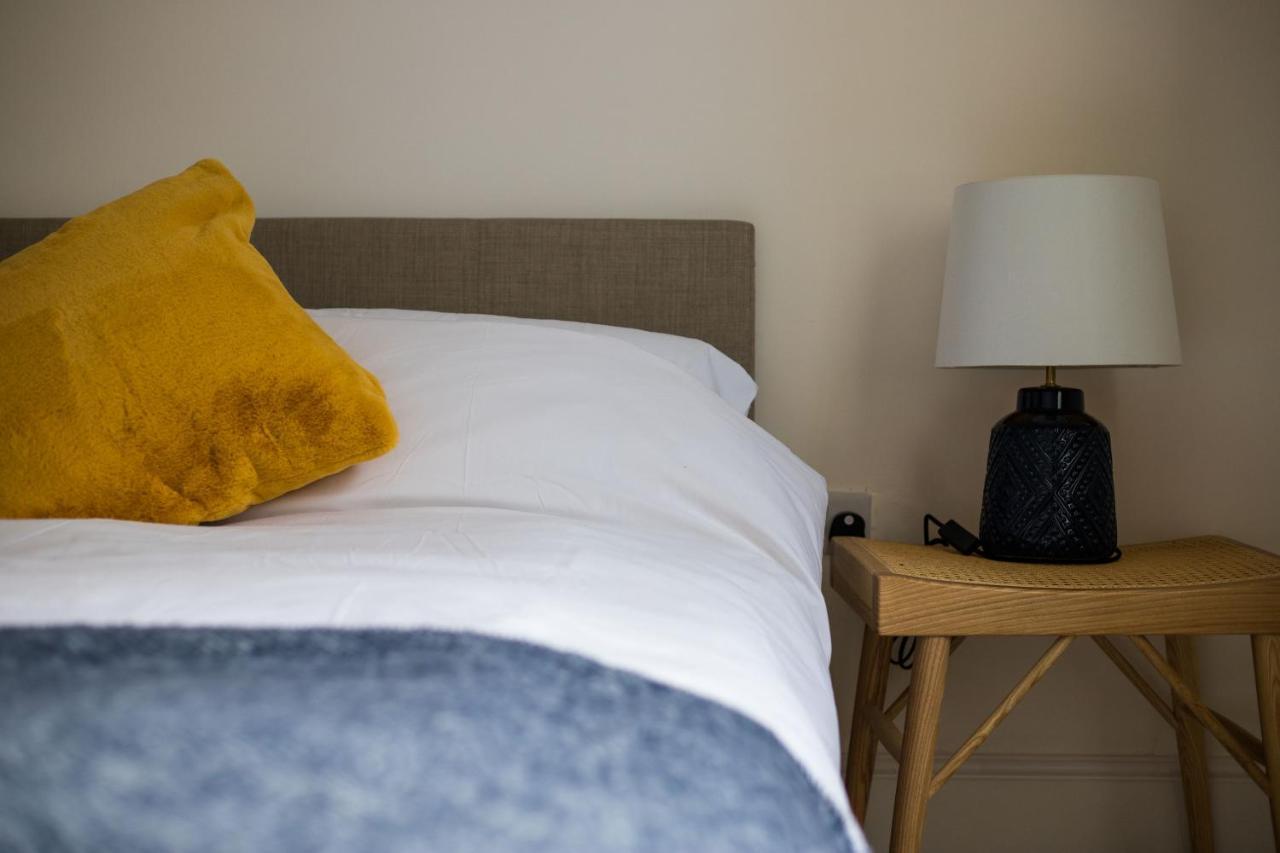 Amazing New 3 Double Bed House In Staple Hill! Appartement Bristol Buitenkant foto